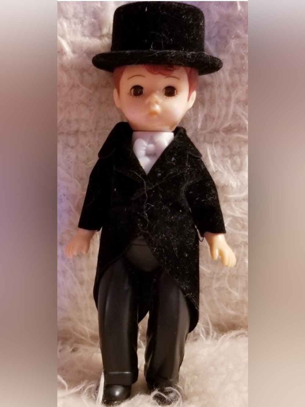MADAME ALEXANDER DOLL - GROOM - VINTAGE - COLLECTIBLE